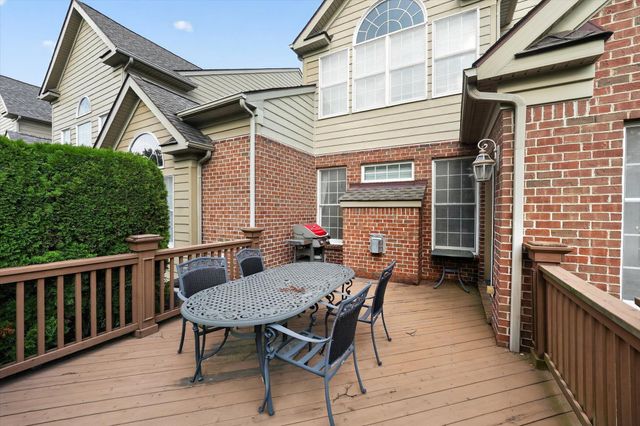 44742 Broadmoor Circle N, Northville, MI 48168
