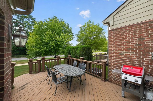 44742 Broadmoor Circle N, Northville, MI 48168