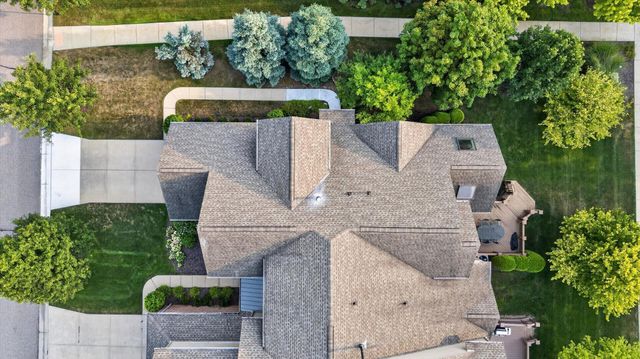 44742 Broadmoor Circle N, Northville, MI 48168
