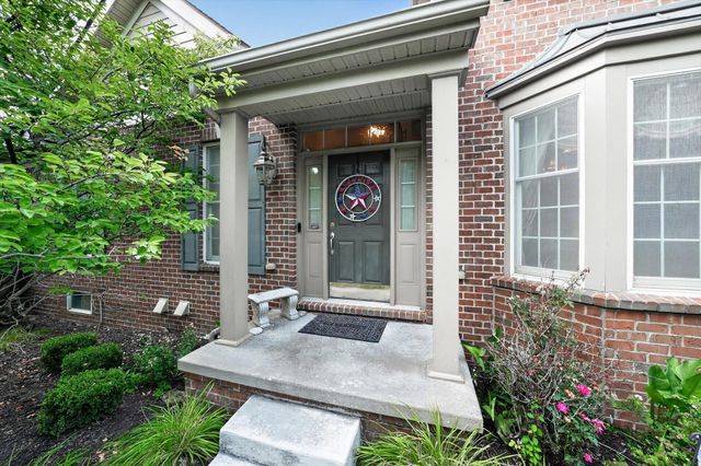 44742 Broadmoor Circle N, Northville, MI 48168