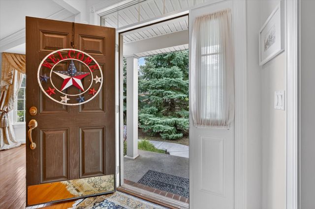 44742 Broadmoor Circle N, Northville, MI 48168