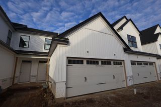 5516 Fawnsbury Court, Powell, OH 43065