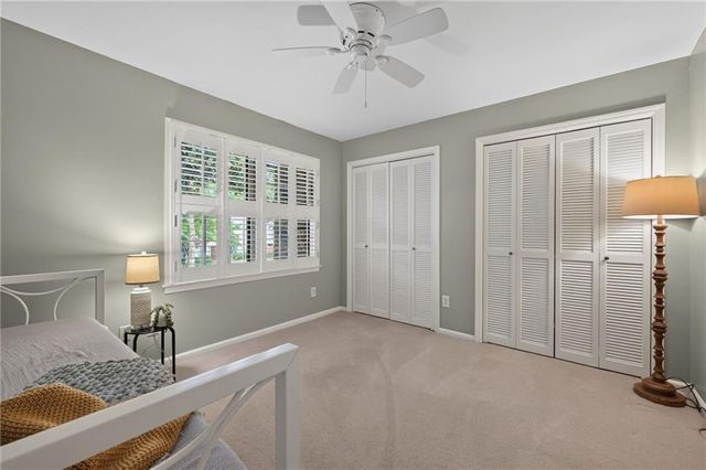 26 Old Ivy Square NE 26, Atlanta, GA 30342