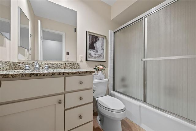 26 Old Ivy Square NE 26, Atlanta, GA 30342