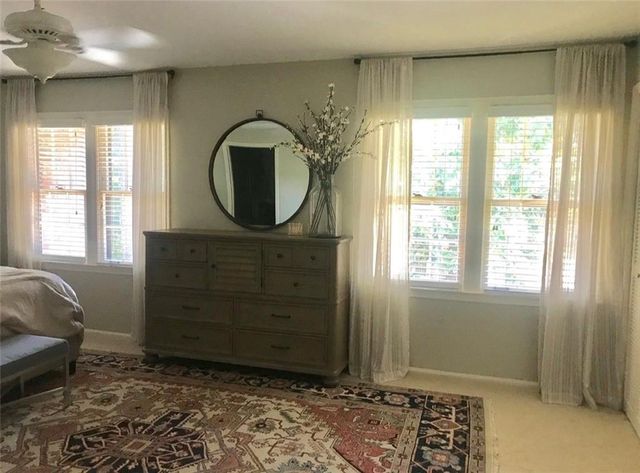 26 Old Ivy Square NE 26, Atlanta, GA 30342