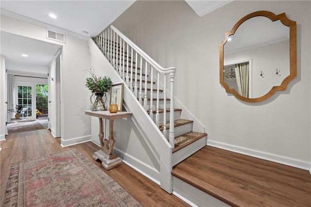 26 Old Ivy Square NE 26, Atlanta, GA 30342