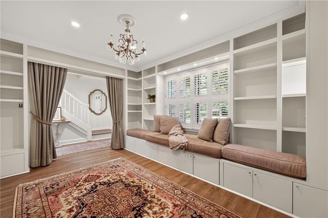 26 Old Ivy Square NE 26, Atlanta, GA 30342