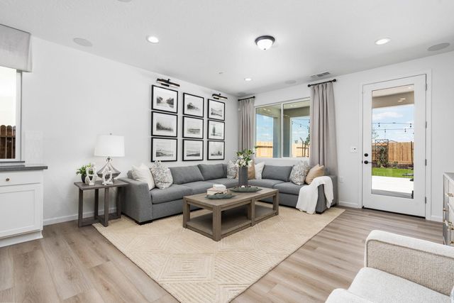 294 N Vista Ave., Fowler, CA 93625