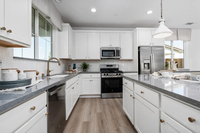 294 N Vista Ave., Fowler, CA 93625