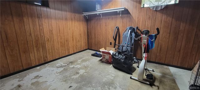 1251 94th Street, Niagara Falls, NY 14304