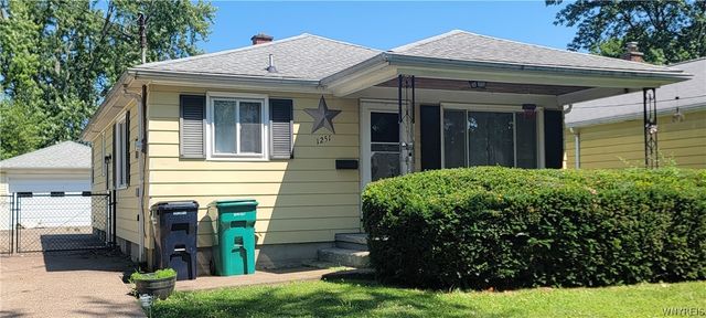1251 94th Street, Niagara Falls, NY 14304