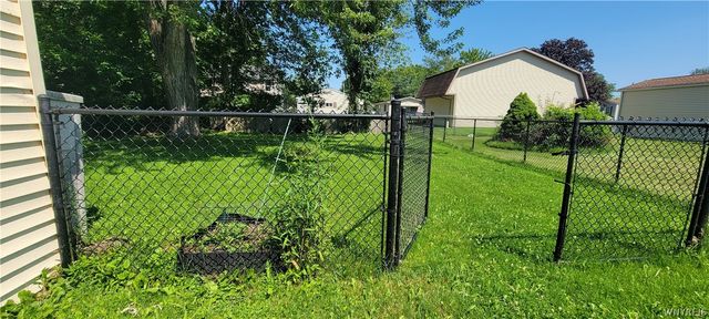 1251 94th Street, Niagara Falls, NY 14304