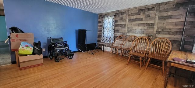 1251 94th Street, Niagara Falls, NY 14304
