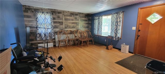 1251 94th Street, Niagara Falls, NY 14304