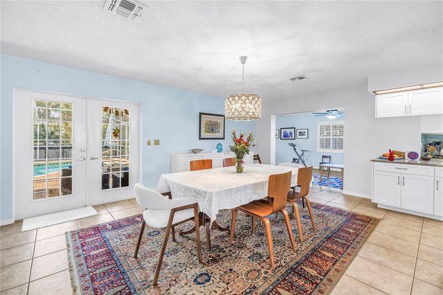 1770 GLEN LAKES BOULEVARD N, St Petersburg, FL 33702