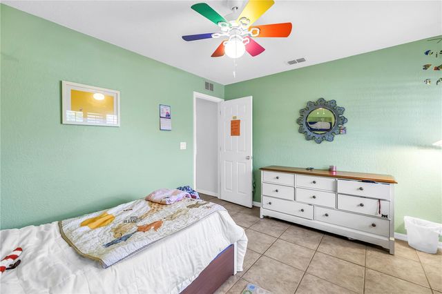 1770 GLEN LAKES BOULEVARD N, St Petersburg, FL 33702