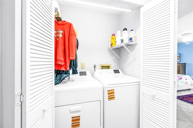 1770 GLEN LAKES BOULEVARD N, St Petersburg, FL 33702