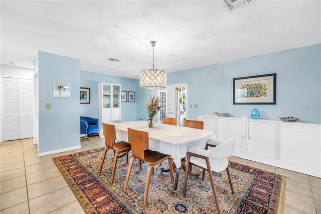 1770 GLEN LAKES BOULEVARD N, St Petersburg, FL 33702