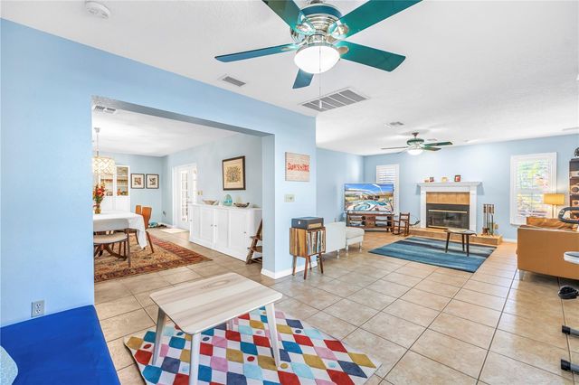 1770 GLEN LAKES BOULEVARD N, St Petersburg, FL 33702