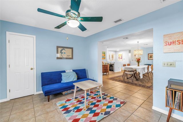 1770 GLEN LAKES BOULEVARD N, St Petersburg, FL 33702