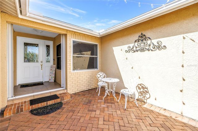 1770 GLEN LAKES BOULEVARD N, St Petersburg, FL 33702