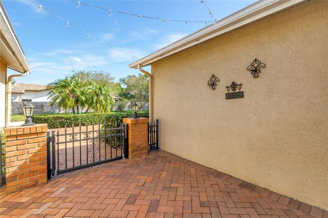 1770 GLEN LAKES BOULEVARD N, St Petersburg, FL 33702