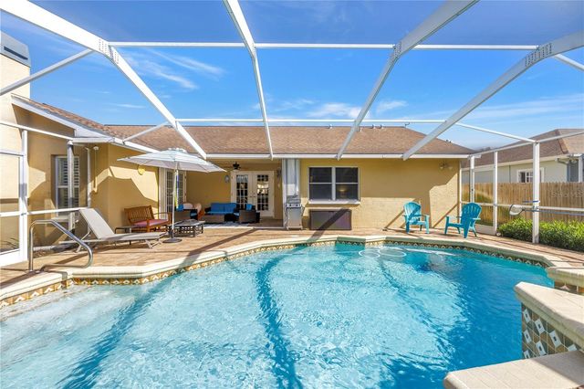 1770 GLEN LAKES BOULEVARD N, St Petersburg, FL 33702