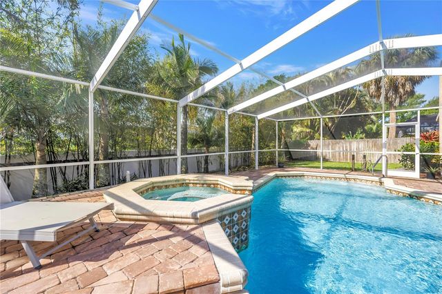 1770 GLEN LAKES BOULEVARD N, St Petersburg, FL 33702