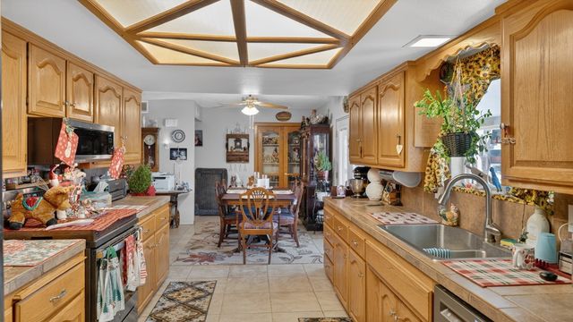 3228 N Kayenta, Golden Valley, AZ 86413