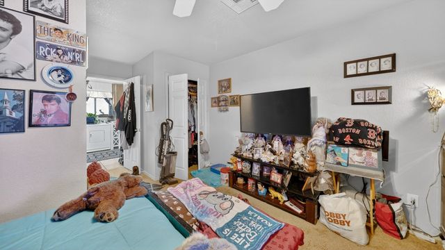 3228 N Kayenta, Golden Valley, AZ 86413