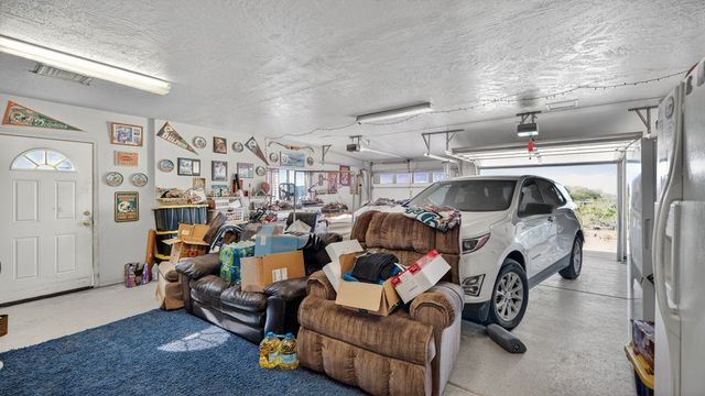 3228 N Kayenta, Golden Valley, AZ 86413