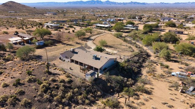 3228 N Kayenta, Golden Valley, AZ 86413