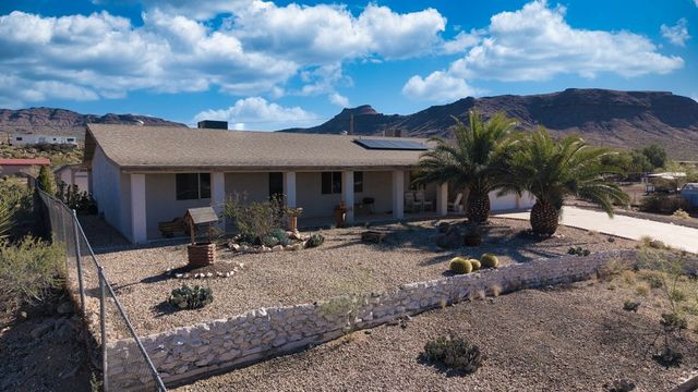 3228 N Kayenta, Golden Valley, AZ 86413