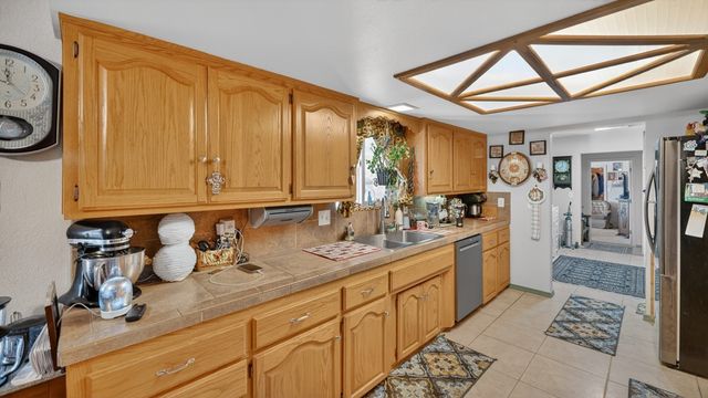 3228 N Kayenta, Golden Valley, AZ 86413