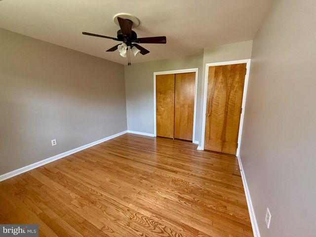 19 PINE AVE, Lebanon, PA 17042