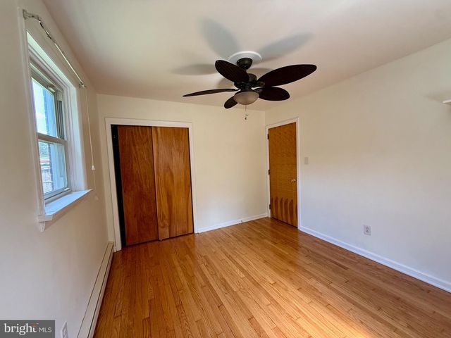 19 PINE AVE, Lebanon, PA 17042