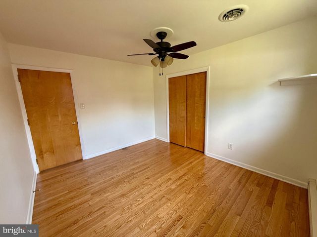 19 PINE AVE, Lebanon, PA 17042