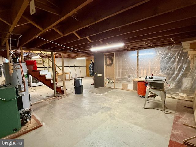 19 PINE AVE, Lebanon, PA 17042