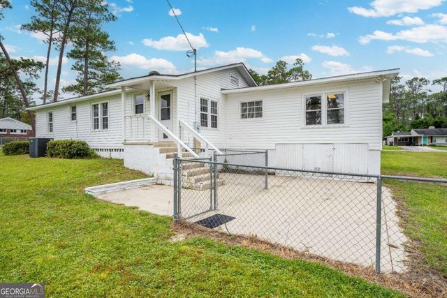 1100 Euclid Avenue, Waycross, GA 31501