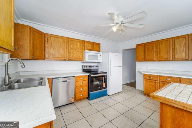 1100 Euclid Avenue, Waycross, GA 31501