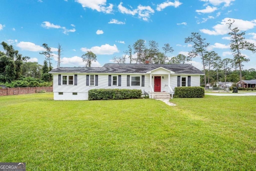 1100 Euclid Avenue, Waycross, GA 31501