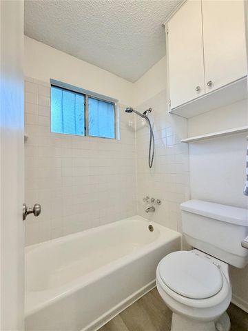 8200 Furness DR, Austin, TX 78753
