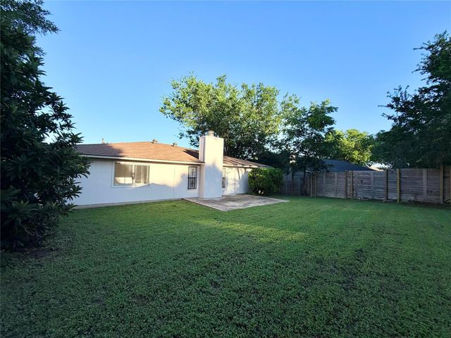 8200 Furness DR, Austin, TX 78753