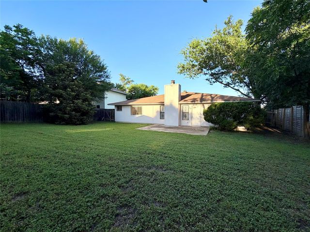 8200 Furness DR, Austin, TX 78753