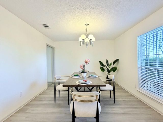 8200 Furness DR, Austin, TX 78753