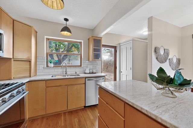 3503 Berkeley Place NE, Albuquerque, NM 87106