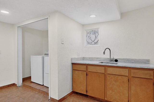 3503 Berkeley Place NE, Albuquerque, NM 87106