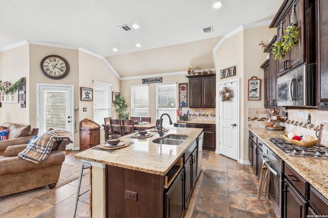 10201 Sparkle Point, Schertz, TX 78154