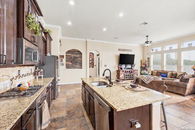 10201 Sparkle Point, Schertz, TX 78154