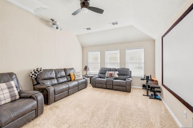 10201 Sparkle Point, Schertz, TX 78154